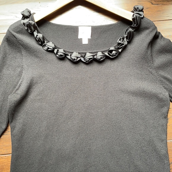 Pink Poodle black rose floral necklace lightweight - Picture 3 of 9